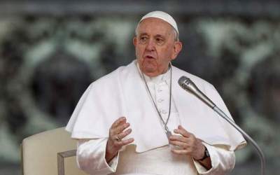 Pope Francis prays for people Ukraine, Palestine and Myanmar