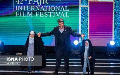 محمد خزاعی در اختتامیه جشنواره فیلم فجر و خواندن دعای حول حالنا