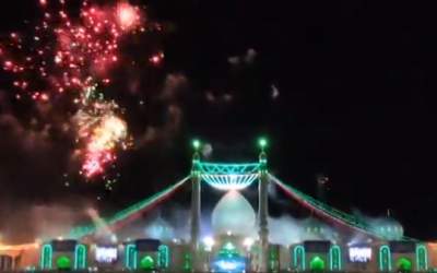نورافشانی مسجد جمکران در شب نیمه شعبان