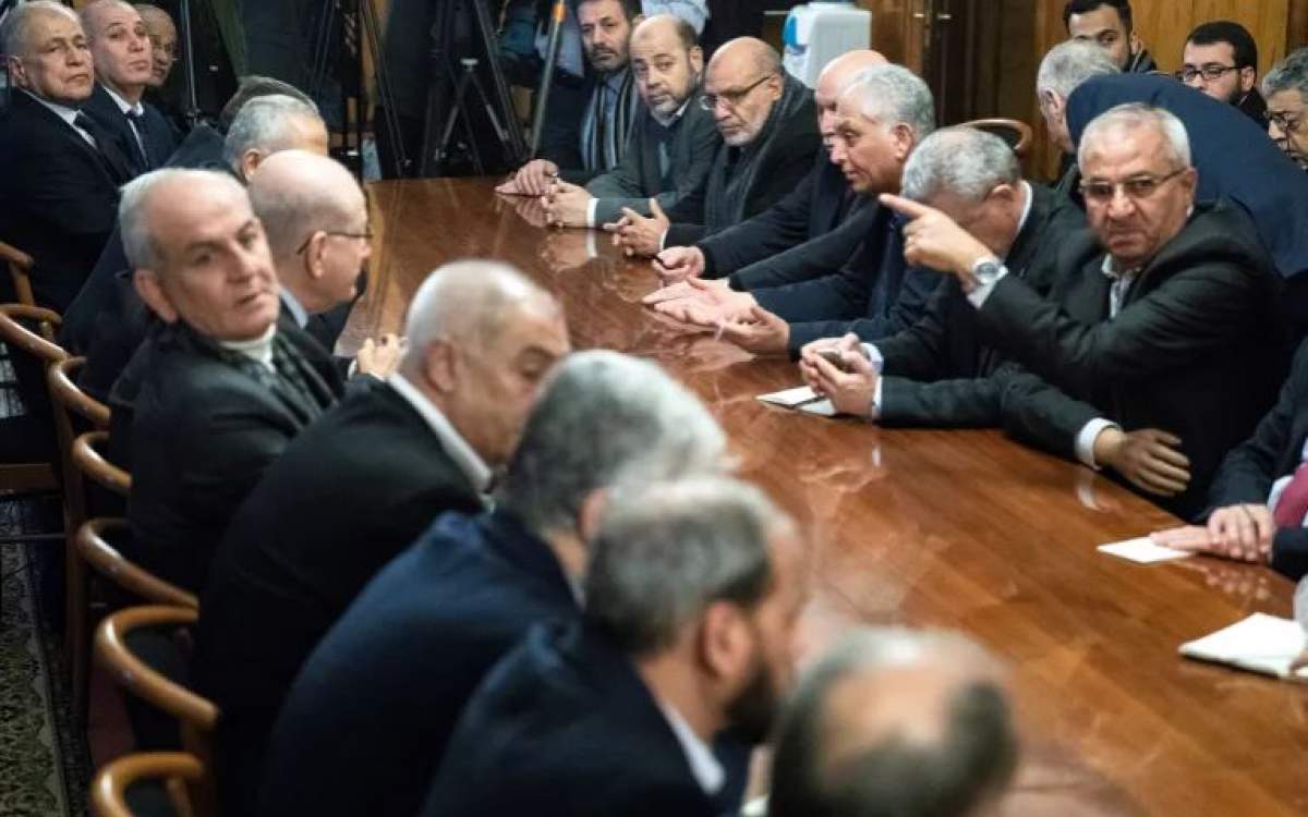 Fatah and Hamas officials in Moscow
