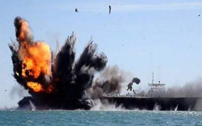 یمن حمله به کشتی آمریکایی را تایید کرد / آمریکا: حوثی‌ها ۵ موشک بالستیک شلیک کردند
