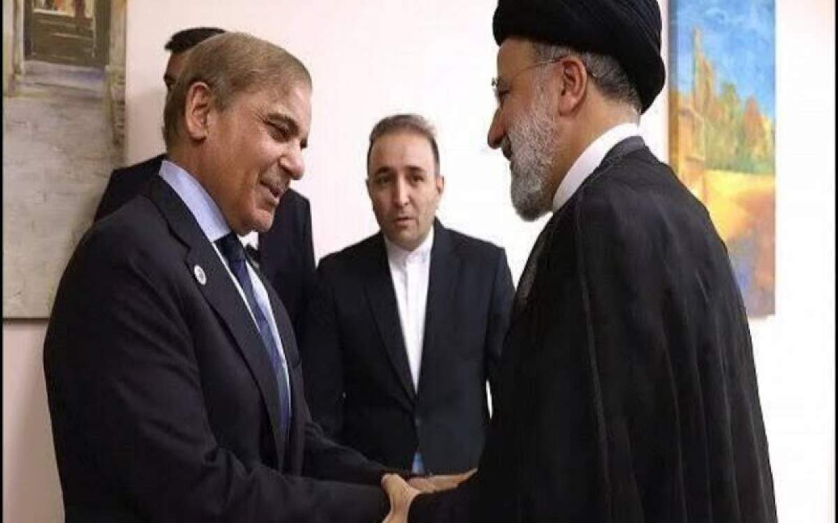 Raisi and Muhammad Shehbaz Sharif meeting