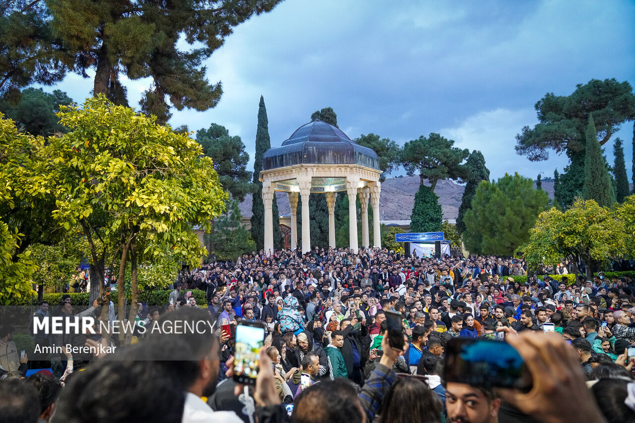 Nowruz celebration at tomb of Hafez Shirazi