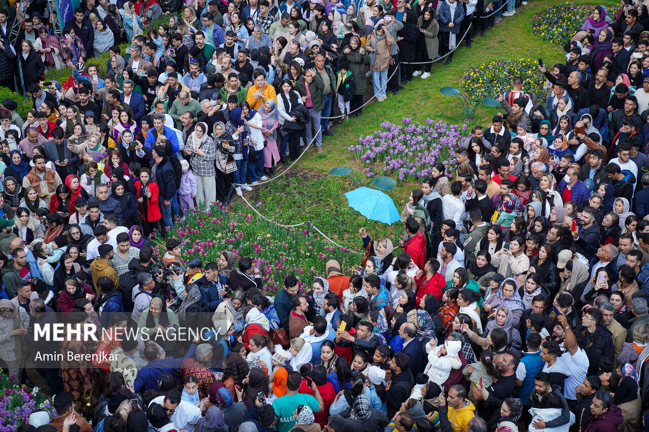 Nowruz celebration at tomb of Hafez Shirazi