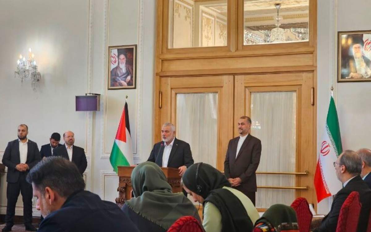 Hamas chief Ismail Haniyeh and Iran FM