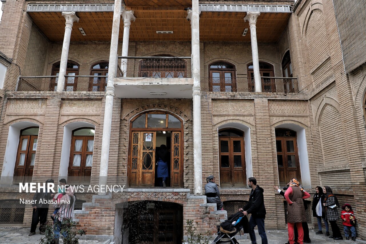 Asef Mansion in Sanandaj