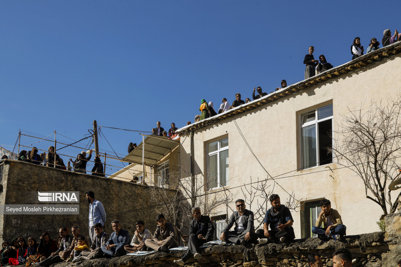 Hezar Daf ceremony in Iranian Village