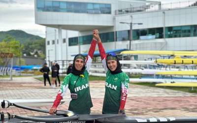 Iranian women rowers
