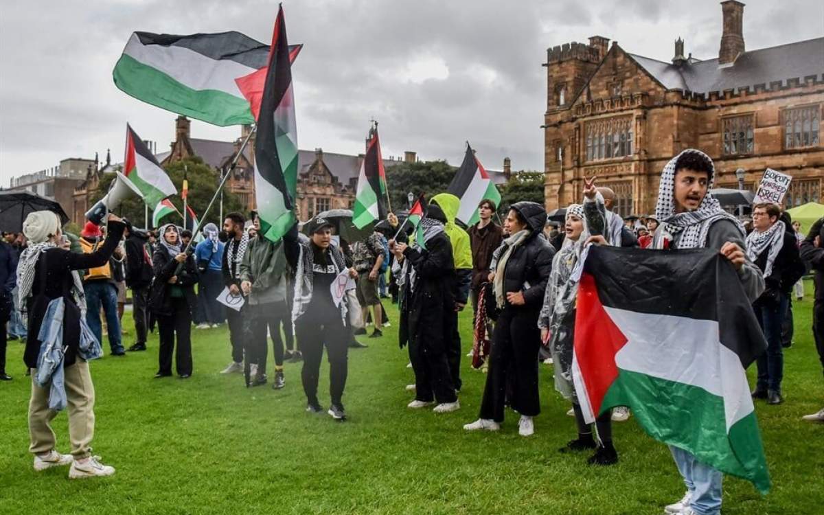 pro- palestiain student in Australia