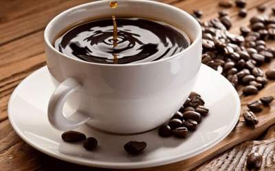 ۶ ضرر نوشیدن قهوه با معده خالی