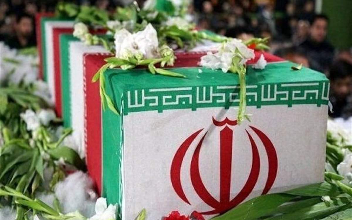 درخواست یک نماینده از دولت/ روز تشییع رئیس جمهور در تهران را تعطیل کنید