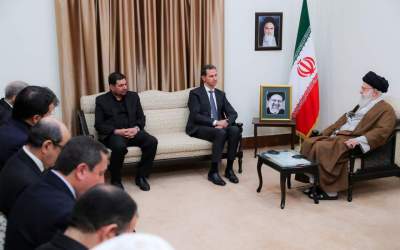 Iran’s Leader receives Assad, hails Syria