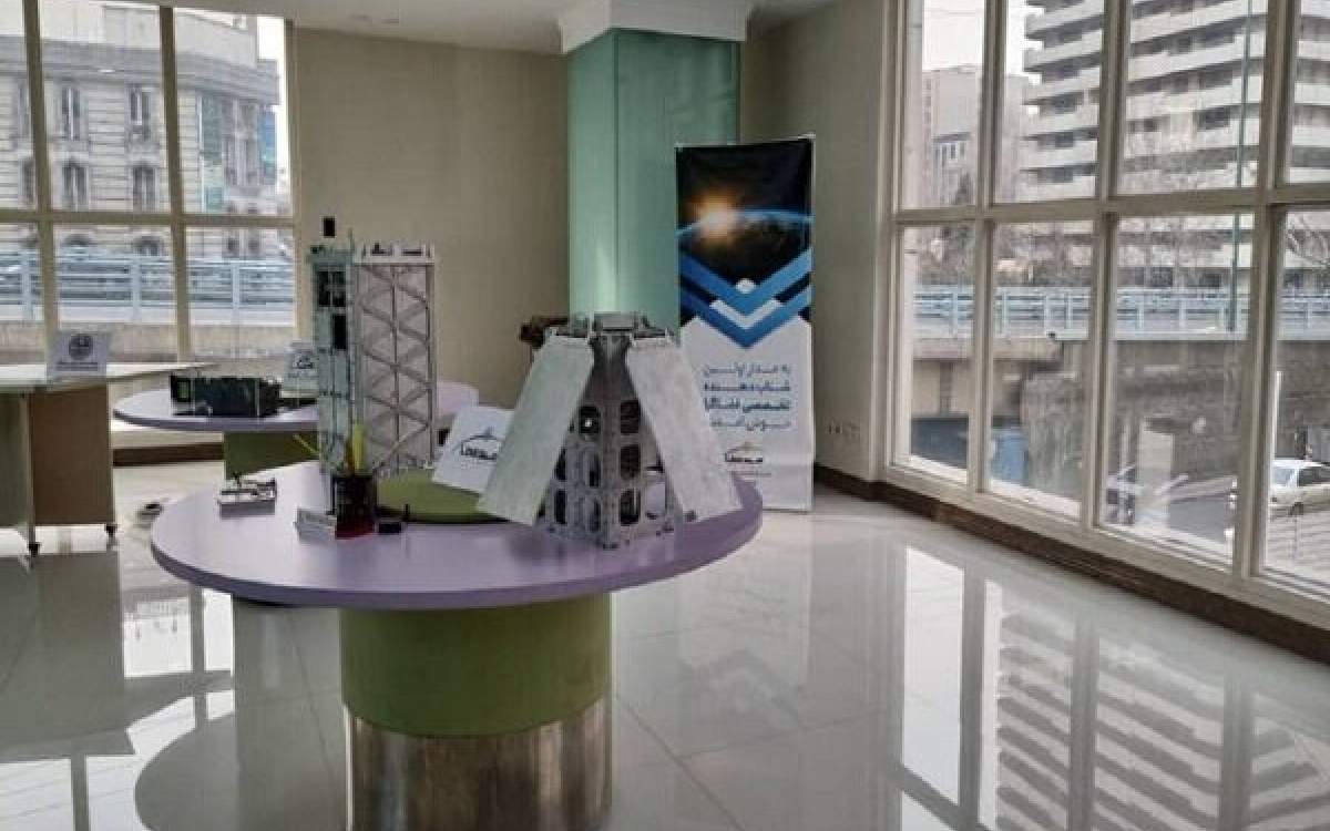 Iran unveils upgrade version of its Kowsar satellite