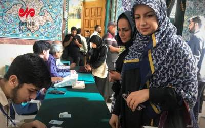 Iranian people go to polls in presidential election runoff