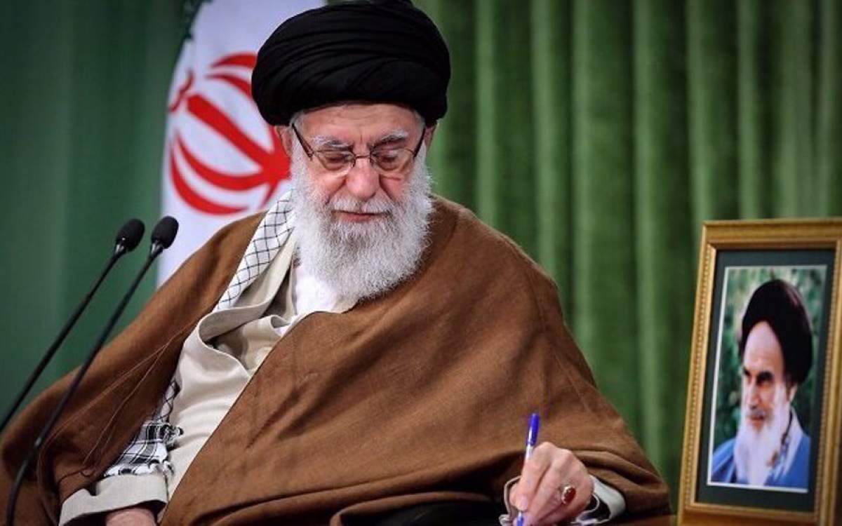 Ayatollah Khamenei thanks all presidential candidates and the Iranian people and state officials in a message.