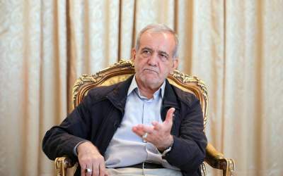 Pezeshkian terms solving economic issues priority of government