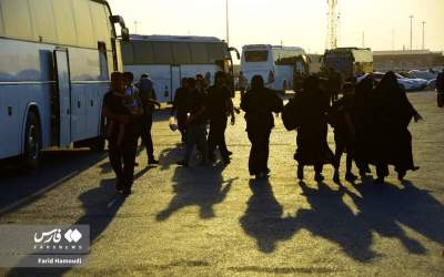 Photo: Iranian pilgrims arrive in Karbala via land, sea and foot for Arbaeen  <img src="https://cdn.theiranproject.com/images/picture_icon.png" width="16" height="16" border="0" align="top">