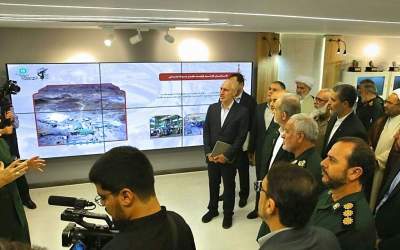 President Pezeshkian tours IRGC’s Khatam al-Anbiya construction company