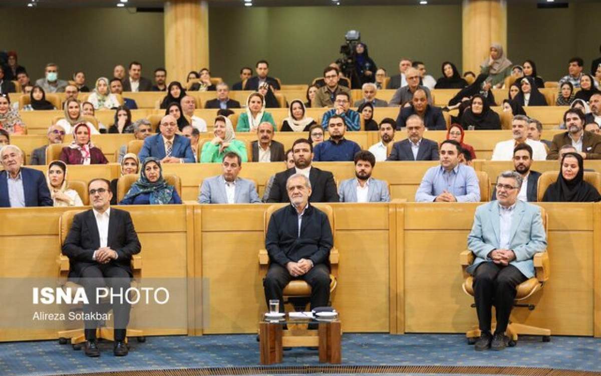 پزشکیان: نگاه اورژانسی ما به کسانی است که دیده نمی‌شوند/نخبگان بمانند و مشکلات را حل کنند