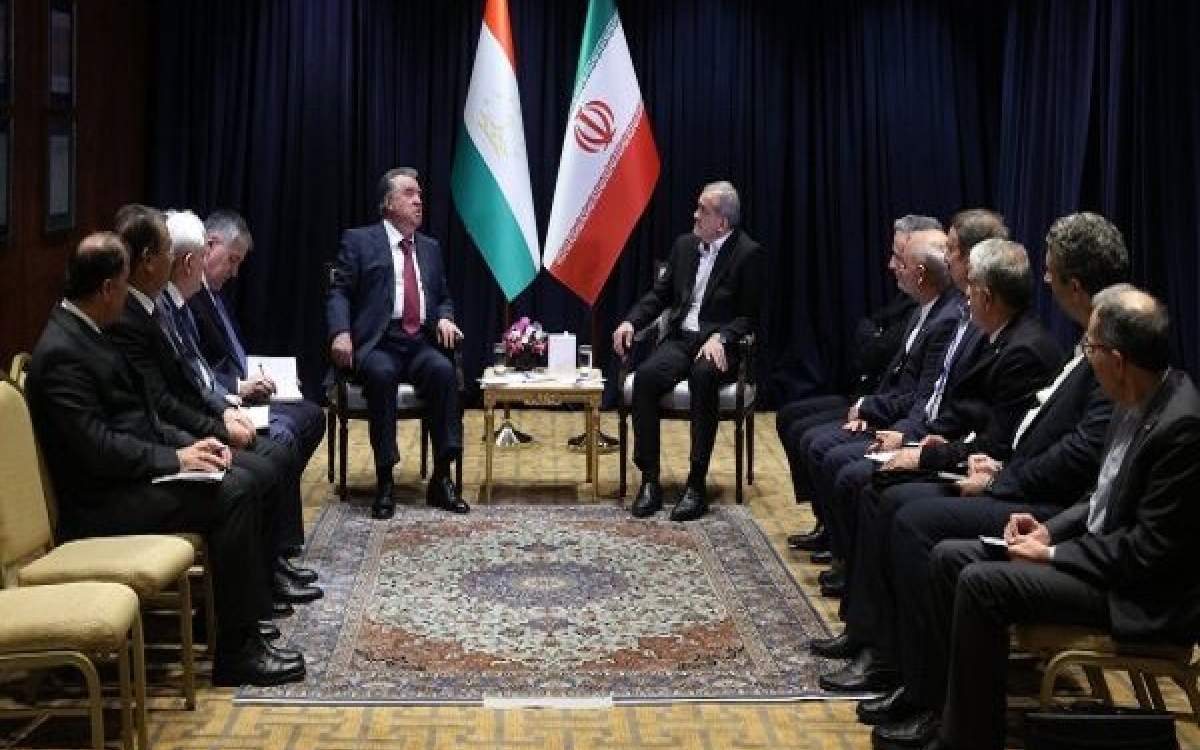 Iran seeks developing relations with Tajikistan