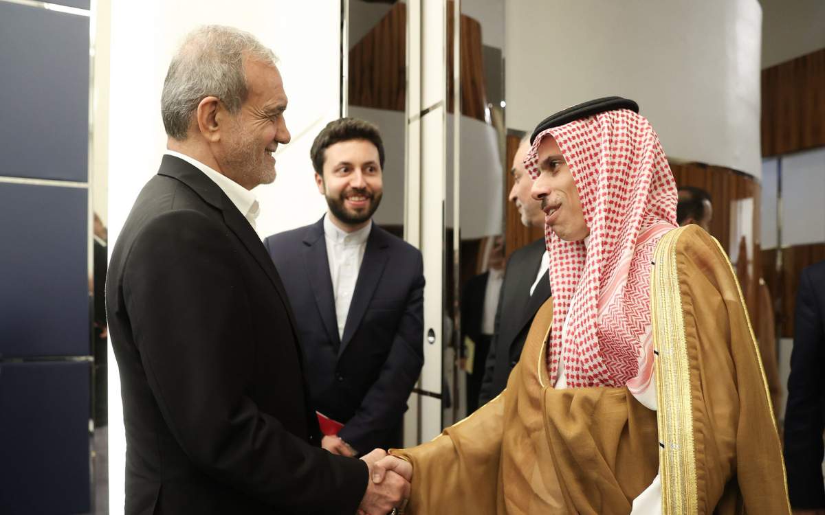 In meeting with Saudi FM: Pezeshkian stresses need for integration among Muslim states