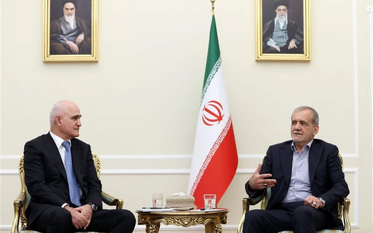 Iran cautions Azerbaijan against presence of outsiders in region