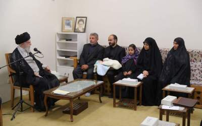 Iran’s Leader meets families of Israeli attack martyrs