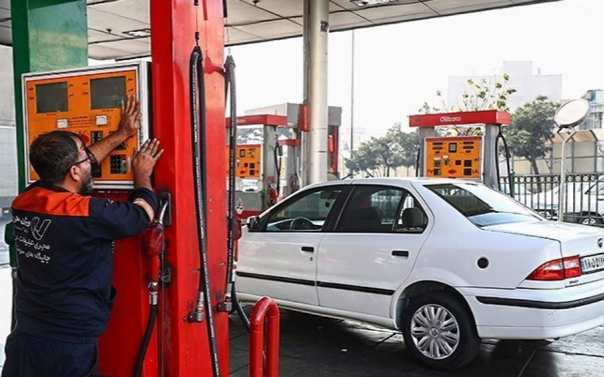 Iran authorizes imports and sale of unleaded gasoline at free prices