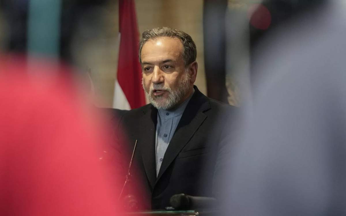 Iran dismisses Arab League accusations, says wants stability in Syria