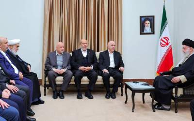 Ayatollah Khamenei receives senior Hamas delegation