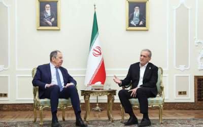 President Masoud Pezeshkian meets with Russian Foreign Minister Sergey Lavrov in Tehran on February 25, 2025.