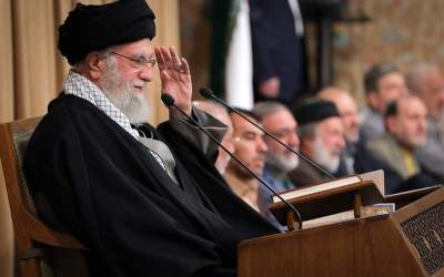 yatollah Khamenei highlights teachings of Quran in countering arrogance