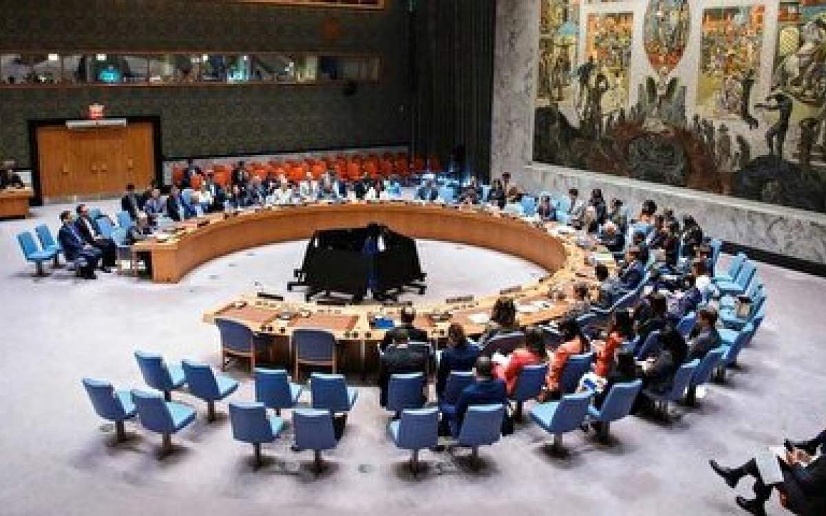 ایران، روسیه و چین: برنامه هستهای ایران عادی است / اروپا و آمریکا: تحریمها بازمیگردند ایران، روسیه و چین: برنامه هستهای ایران عادی است / اروپا و آمریکا: تحریمها بازمیگردند