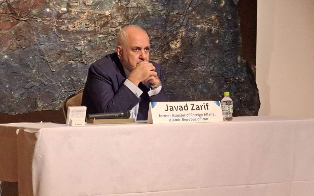 ظریف در هیروشیما: مخالفت ایران با سلاح هستهای «استراتژیک» است نه نمایشی ظریف در هیروشیما: مخالفت ایران با سلاح هستهای «استراتژیک» است نه نمایشی